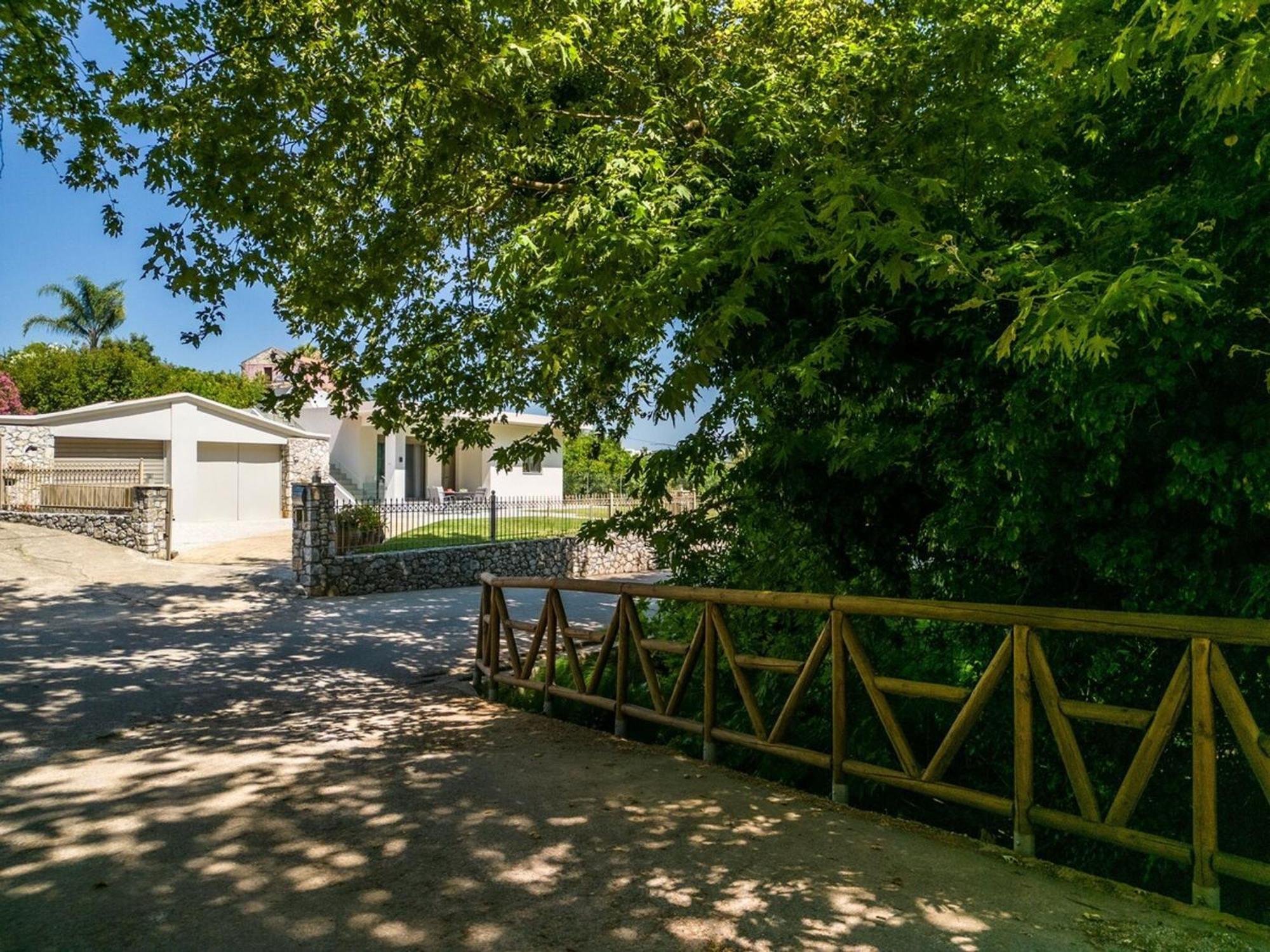 Villa Emily In Countryside ハニア エクステリア 写真